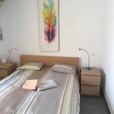 Apartment Double Private Terrace And Private Bathroom In Shared